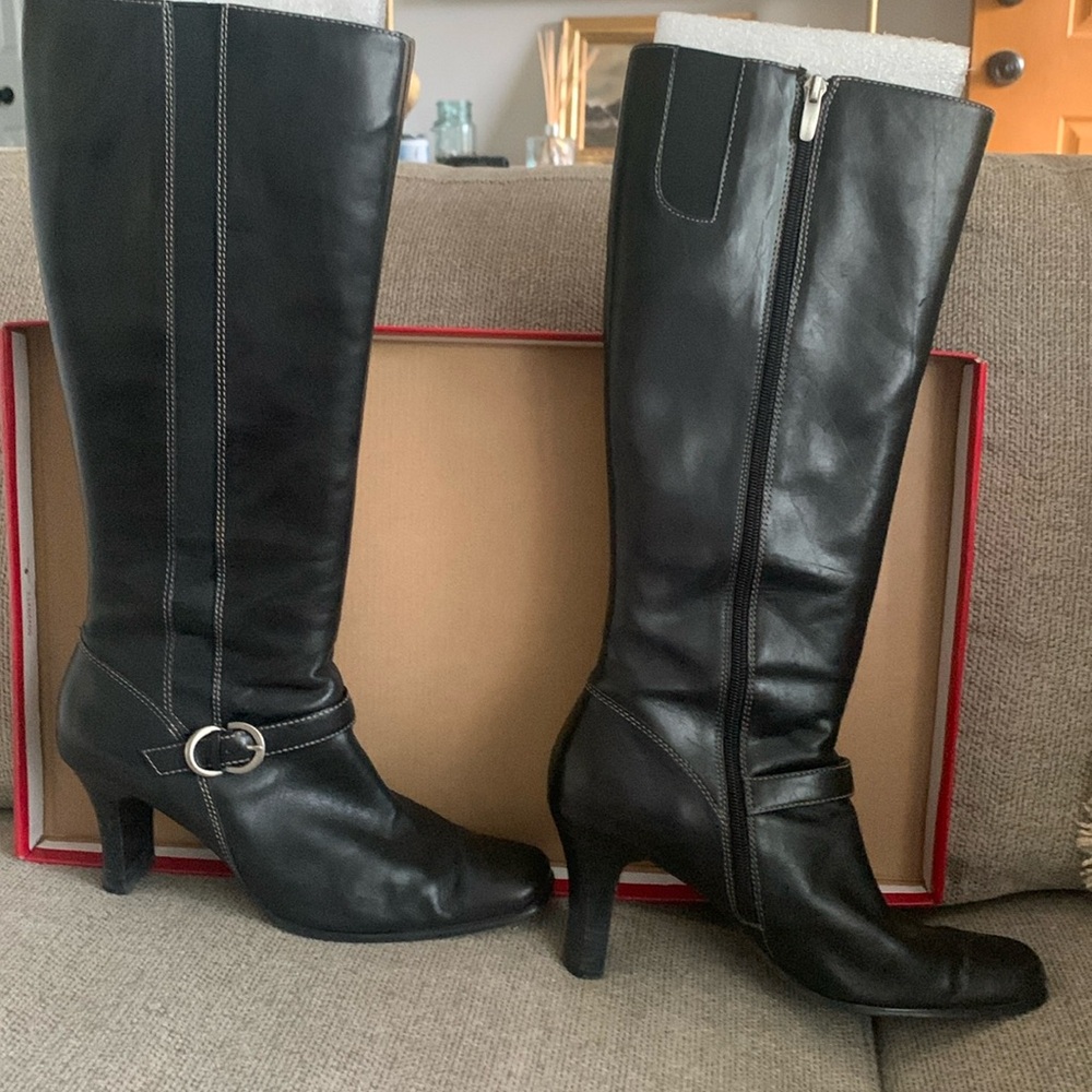 Excellent condition Anne Klein black leather knee high boots with buckle